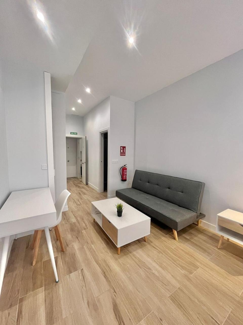 Estudio Chic Y Moderno Cerca Del Vibrante Centro De Ifema Apartamento Madrid
